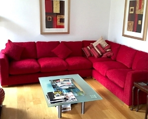 Wadenhoe corner Group in Fisher Red