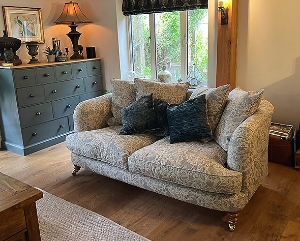 Helmsley 2.5-Seater Sofa in V&A Drawn From Nature Bird & Rabbit Duck Egg