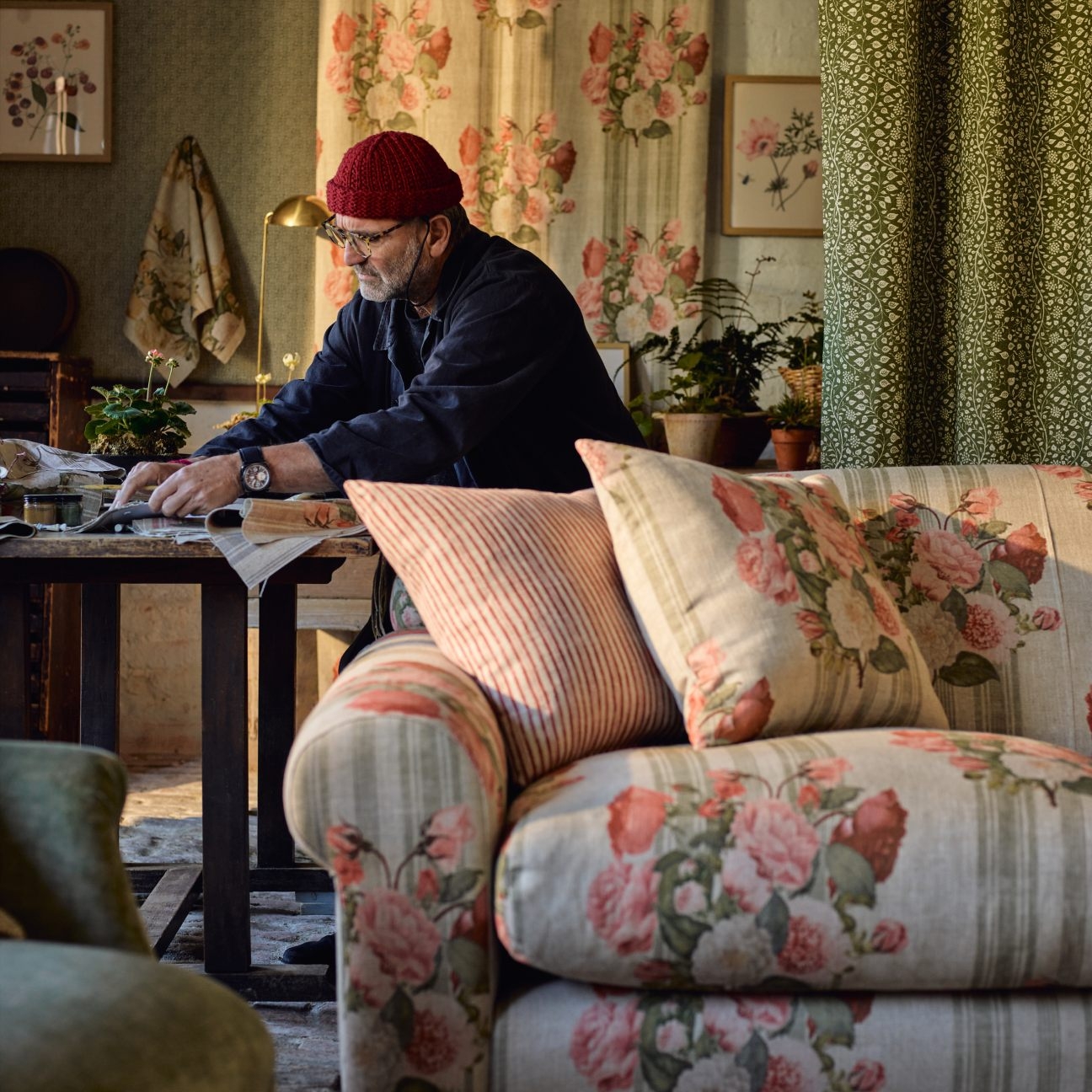 Walberswick 3 Seater Sofa in Etta's Bouquet Sunset Moss with scatters in Sussex Stripe Brick
